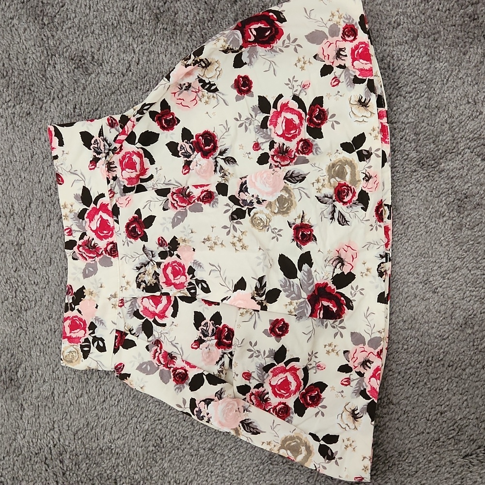 H&M White Pink Floral Skirt | Size 2